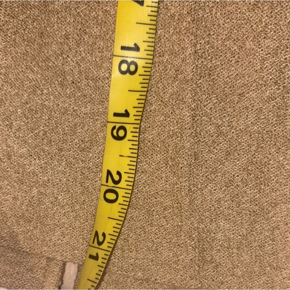 ST. JOHN SPORT Tan Scoop Neck Sweater Zip Cardigan with Grommets | Size M - Picture 4 of 7